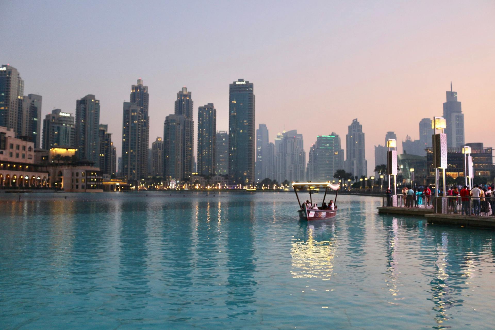Buying property in United Arab Emirates - Fibrepayments.com